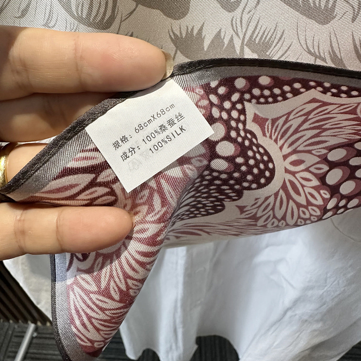 Custom 23.6" x 23.6" 100% Silk Square Scarf Mulberry Twill Silk Scarf
