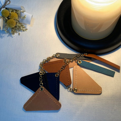 PU Leather Corner Bookmark Classic Stitched Bookmark Page Markers Reading Gifts W/ Chain