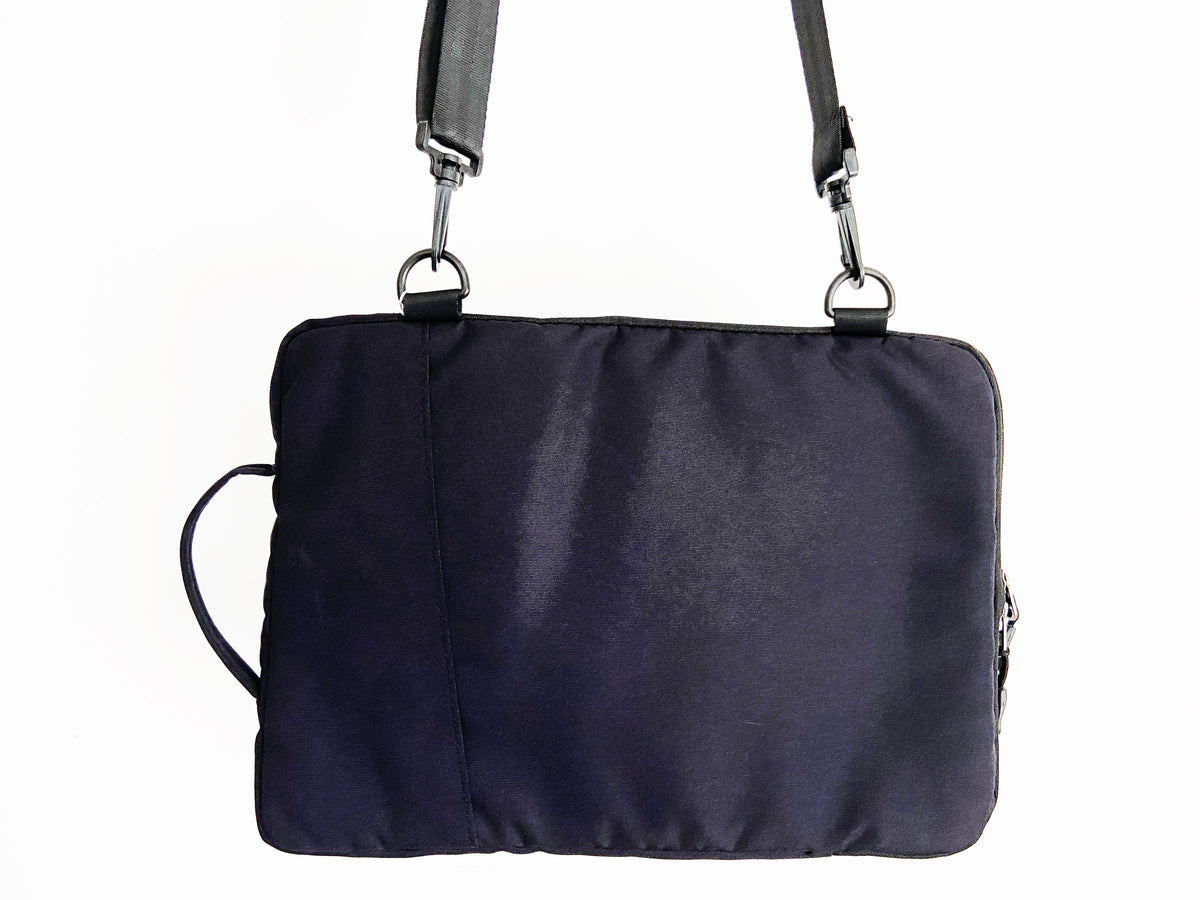 13" Laptop Sleeve w/3 Pockets & Shoulder Strap
