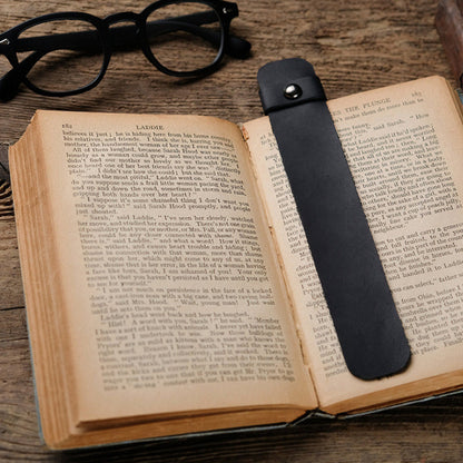 PU Leather Bookmark Classic Stitched Bookmark Page Markers Reading Gifts