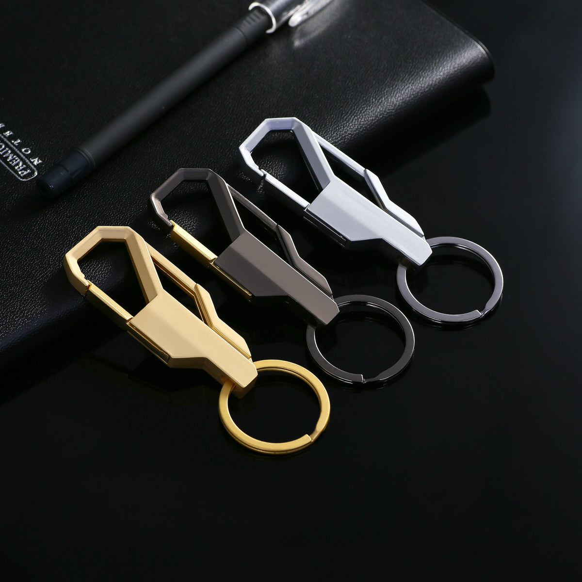 Fashion Design Metal Keychain