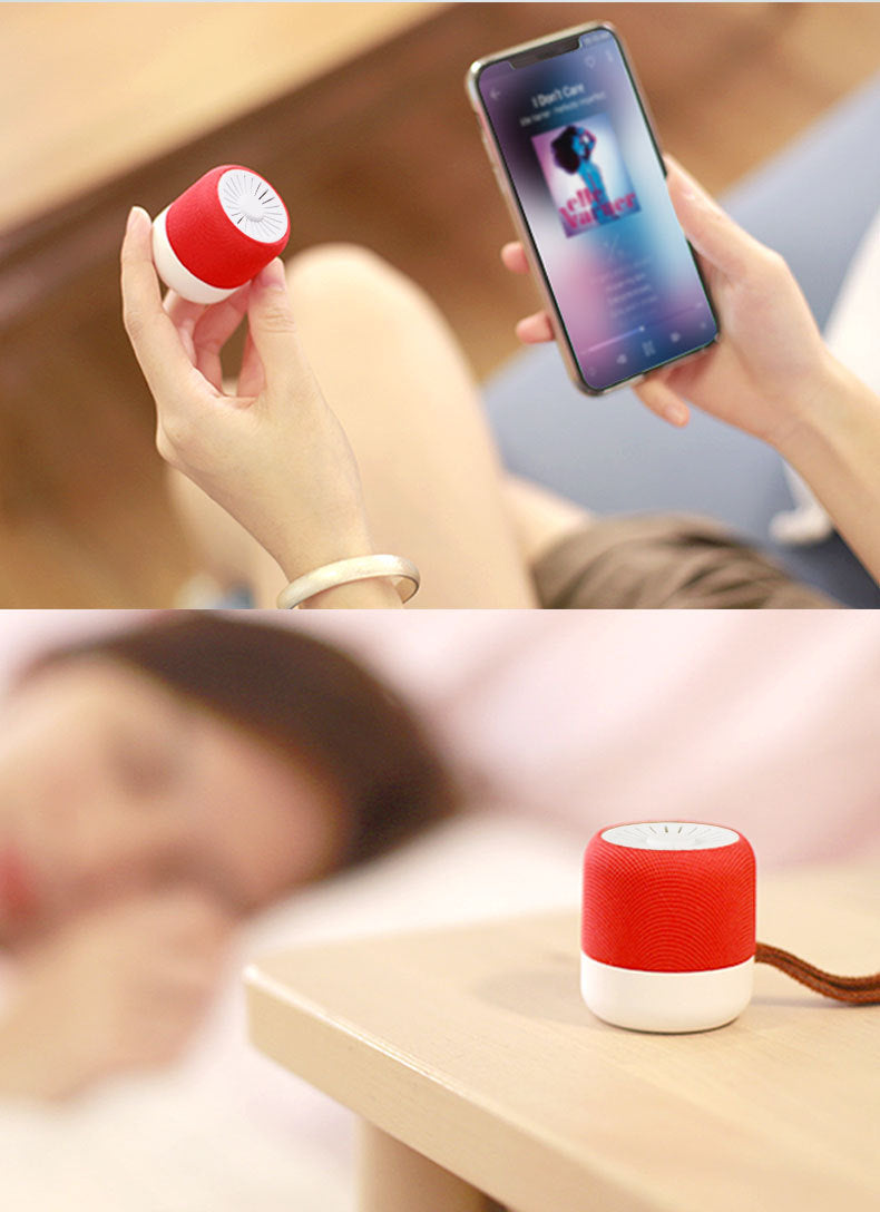 Light Weight Mini Wireless Speaker With Lanyard
