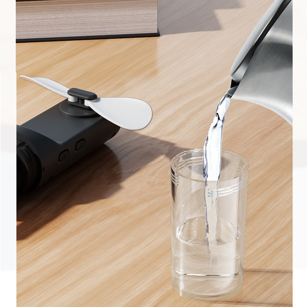 Rechargeable Misting Fan Mini Handheld Fan Spray Fan With Water Tank