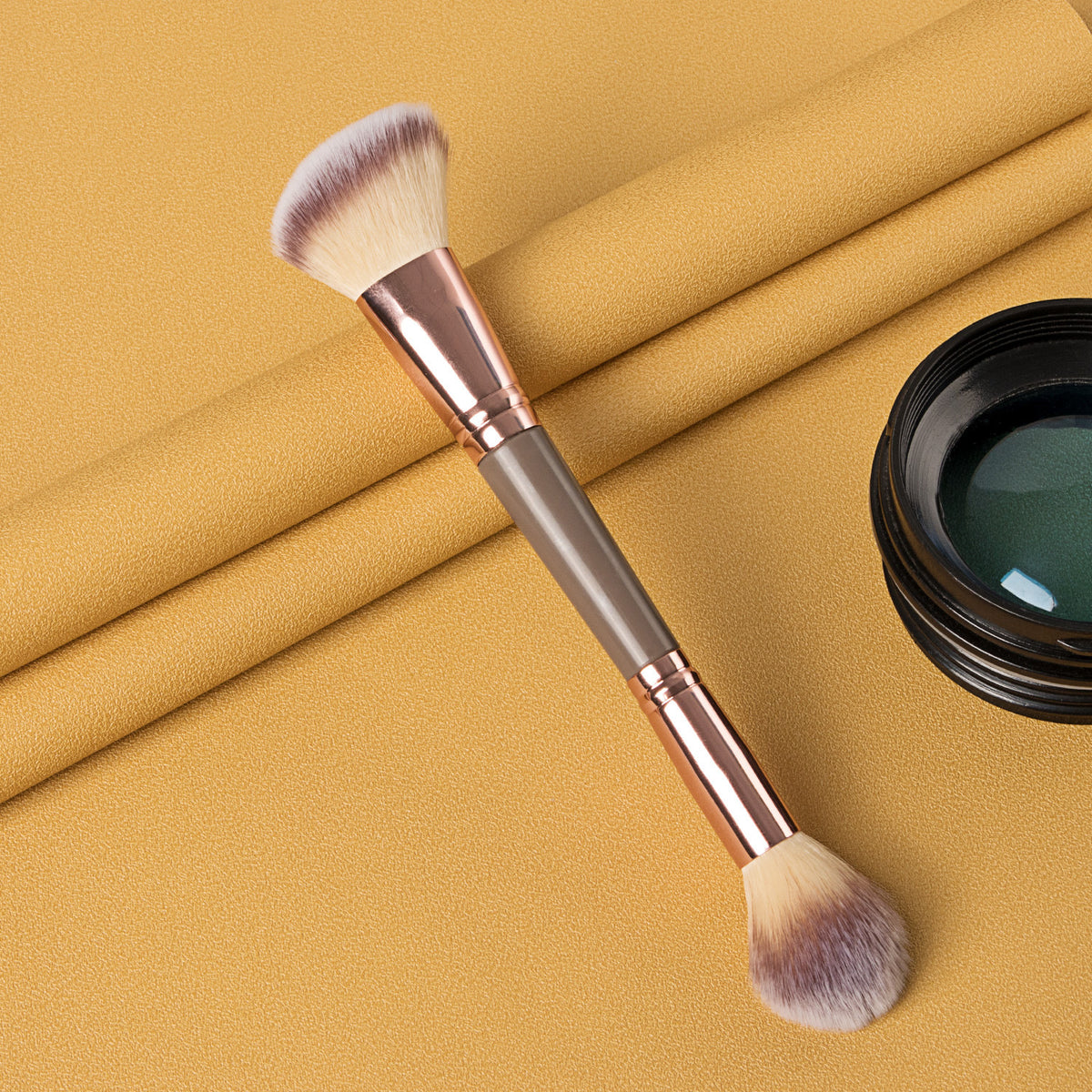 Dual Ended Makeup Brush Concealer & Highlighter Brush for Professional Makeup Application