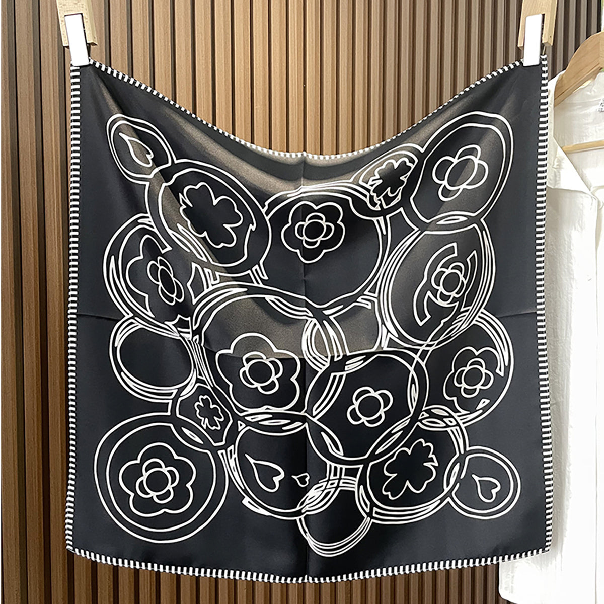 Custom 25" x 25" 100% Silk Hair Wrap Mulberry Twill Silk Scarf