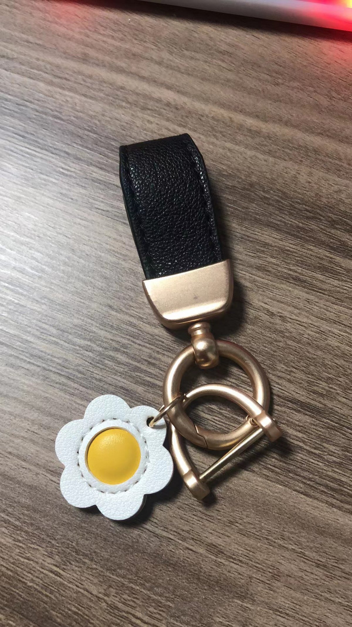 Key Chain with Key Rings Business Presents Car Key Chains for Women and Men
