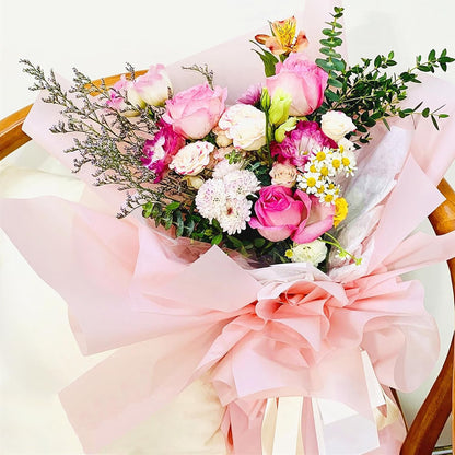 23" x 23" Floral Bouquet Wrap Paper - Pink
