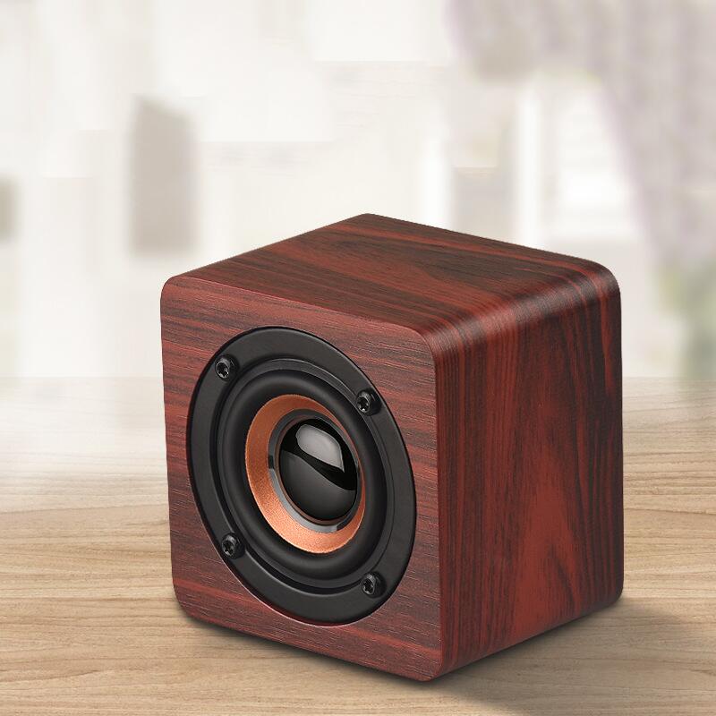 Wooden Design Wireless Speaker