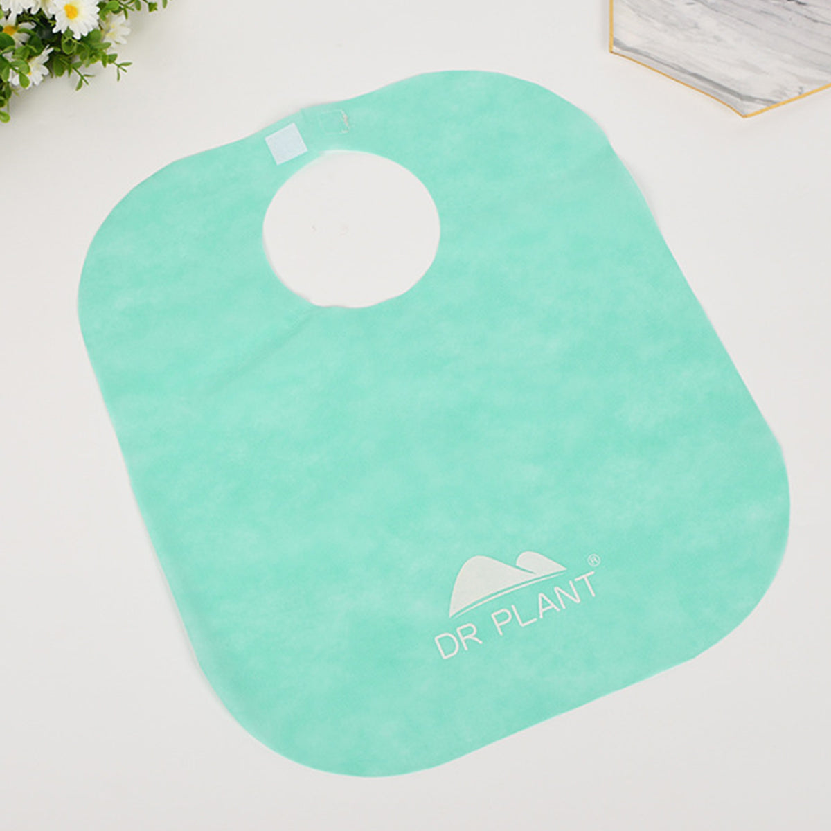 16.2" x 18.9"Disposable Non-Woven Salon Cape Spa Bibs