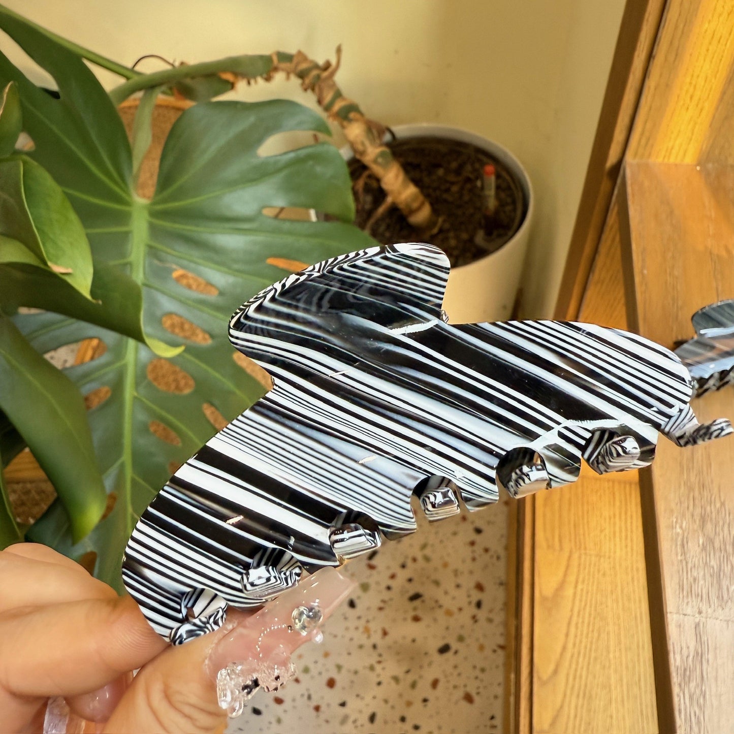 4" Wavy Cellulose Acetate Hair Claw Clips Hair Clips Hairpin Head Accessories