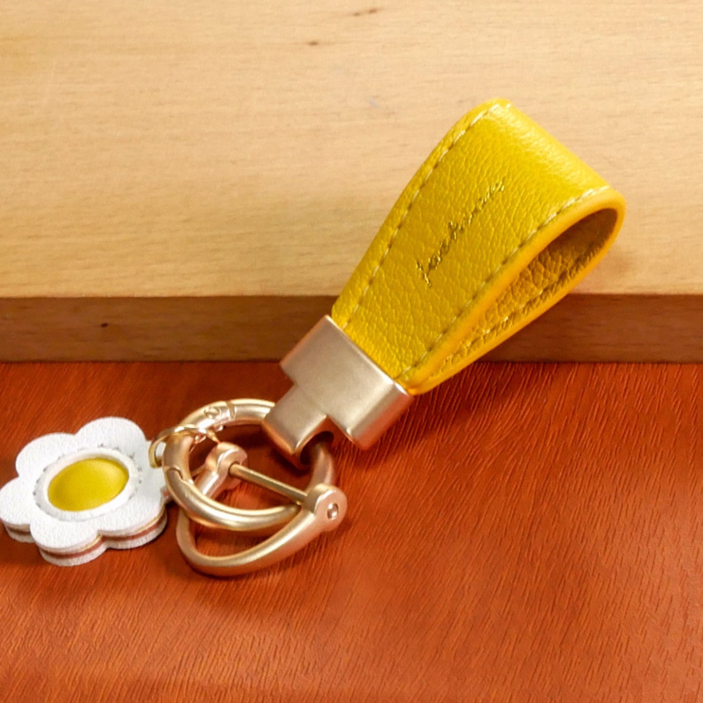 Leather Car Keychain,Universal Heavy Duty Metal Key Chain Accessories,Car Fob Key Keychain Holder