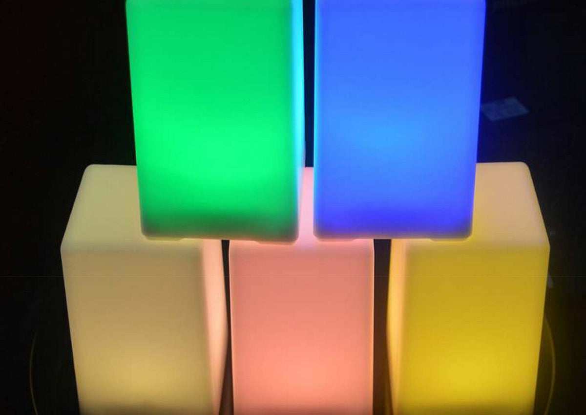 Cube Shaped Rechargeable Bar Table Lamp