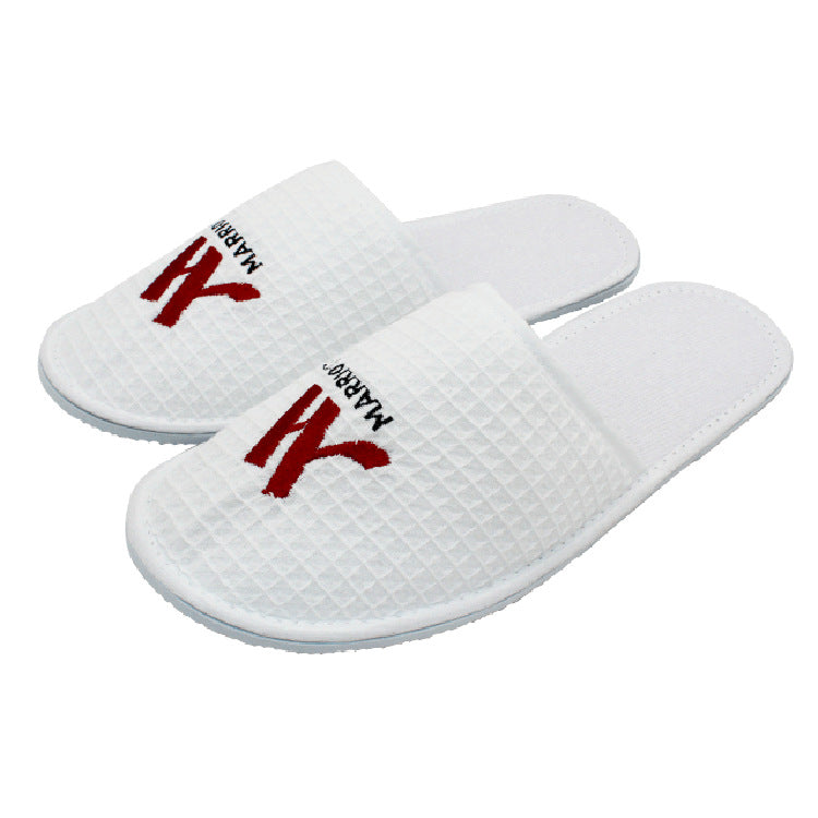 Waffle Pattern Closed-Toe Hotel Slipper