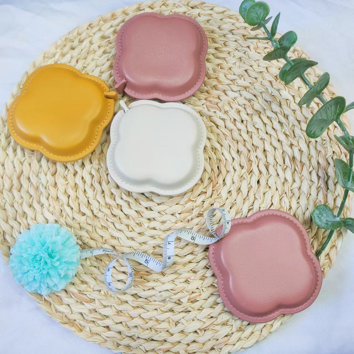 59" PU Leather Flower Shaped Body Measuring Tape