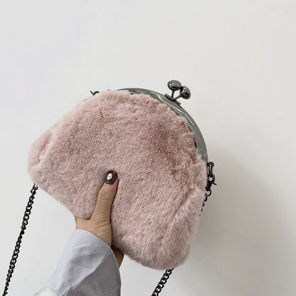 Imitation Fur Plush Velvet Practical Clip Shoulder Bag Semicircular Chain Clip Bag Messenger Bag